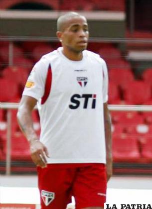 Álvaro Pereira 