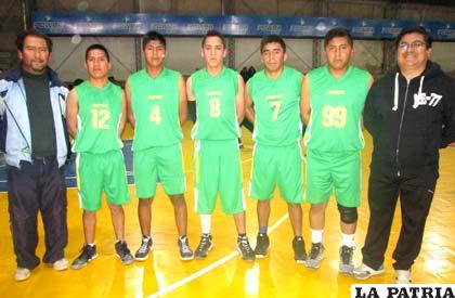 Los integrantes del plantel juvenil de Agronomía