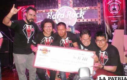 La banda paceña “Los Tocayos”