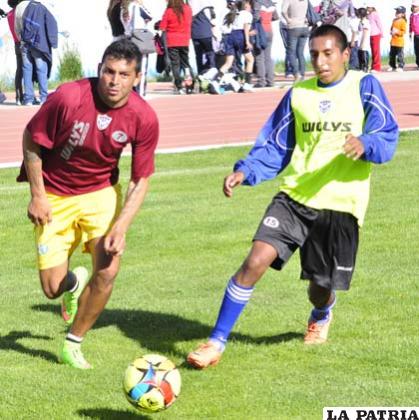 Cristian Díaz no podrá jugar el domingo por expulsión