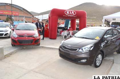Un Kia “0 kilómetros” quiere llegar a los hogares orureños