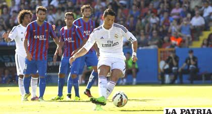 Cristiano supera un récord de 71 años, 15 goles en 8 partidos