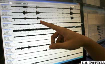 El sismo tuvo una magnitud de 7,3 en la escala de Richter