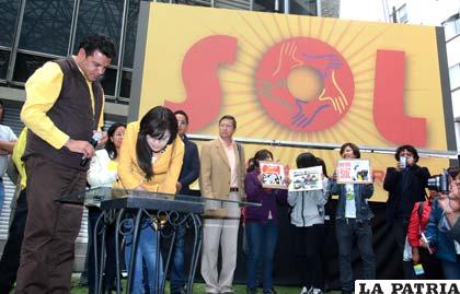 El alcalde de La Paz, Luis Revilla el momento de pedir apoyo para crear su agrupación