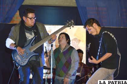 Jahmileon hizo vibrar al ritmo del reggae