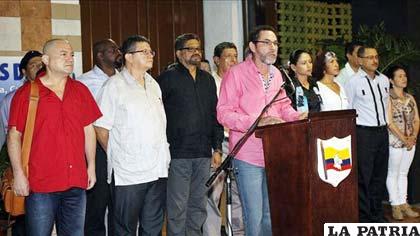 Representantes de las FARC en el proceso de paz en La Habana-Cuba