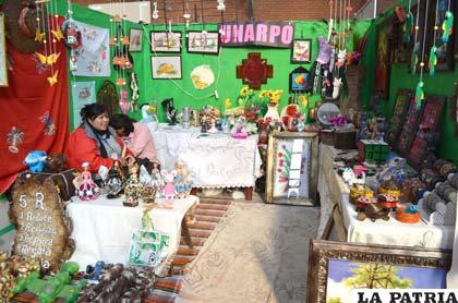 Diversidad de artesanías en Expoteco 2014 