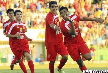 Festejo de los de Guabirá por el triunfo ante El Torno