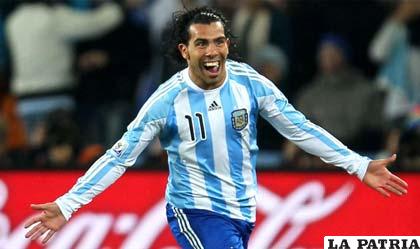 Carlos Tévez vestirá nuevamente la albiceleste