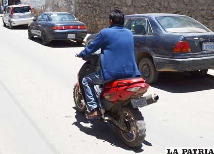 El motociclista no respetó las normas de Tránsito