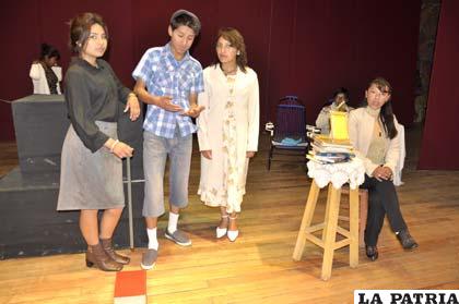 Estudiantes muestran su talento en Encuentro de Teatro
