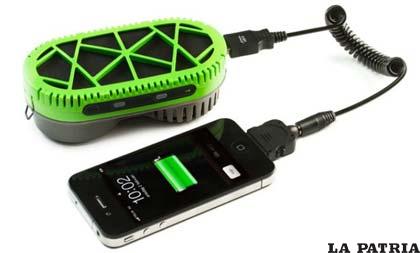 El teléfono móvil con batería solar
