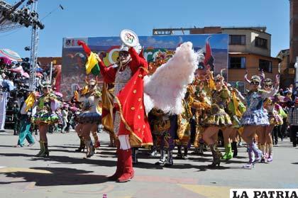 Municipio busca mayor apoyo de Estado para defender el Carnaval de Oruro