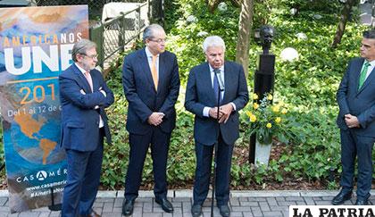 Felipe González, ex presidente del gobierno español, en el homenaje a García Márquez /tvn-2.com