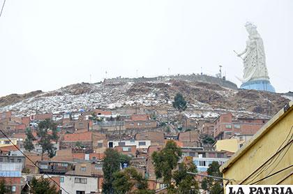 Inesperada nevada cayó en el departamento de Oruro