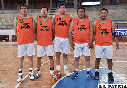 Pantaleón Dalence avanza a paso firme en el torneo