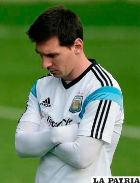 Lionel Messi está lesionado y será baja en las dos primeras fechas de las eliminatorias /blastingnews.com