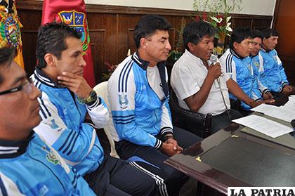 Durante la presentación del cuerpo técnico de las selecciones de Oruro