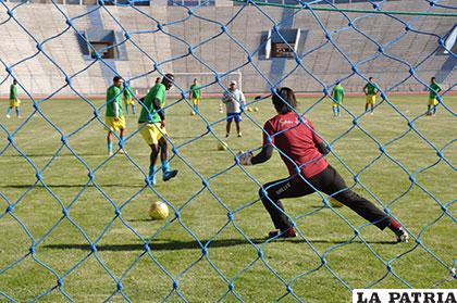 Andaveris intenta afinar su puntería