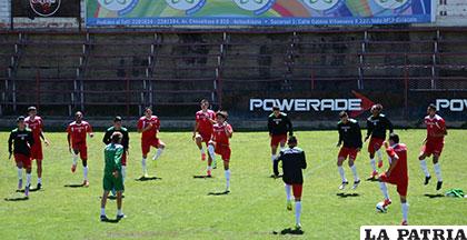 Durante el entrenamiento del seleccionado boliviano en La Paz