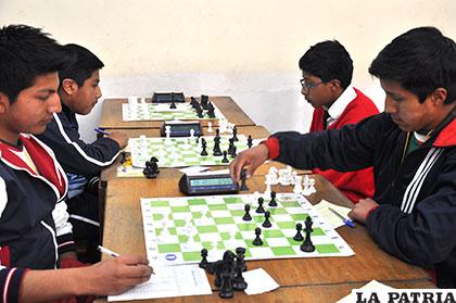La partida final entre Daniel Titichoca y René Sangüeza