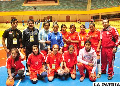 Las integrantes del equipo de Franz Tamayo