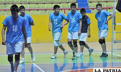 Bolívar, en juvenil varones, intenta ser protagonista