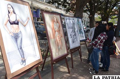 Estudiantes del ISBA expusieron al aire libre