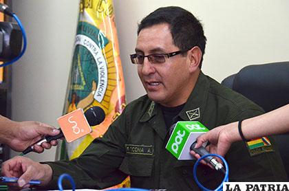 El director de la Felcv, teniente coronel Franz Ticona