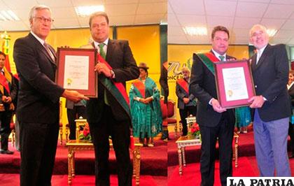 Los ex presidentes Eduardo Rodríguez y Carlos Mesa fueron condecorados /ANF