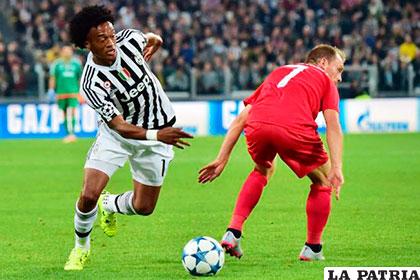 Cuadrado con la casaca del Juventus /vanguardia.com
