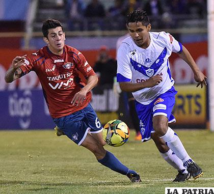 La acción del cotejo que se disputó anoche en el valle /APG
