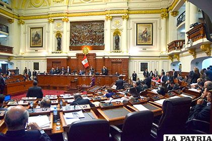 El pleno del Congreso de Perú /andina.com.pe