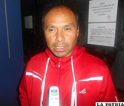 Nelson Pimentel es entrenador del combinado orureño Sub-14