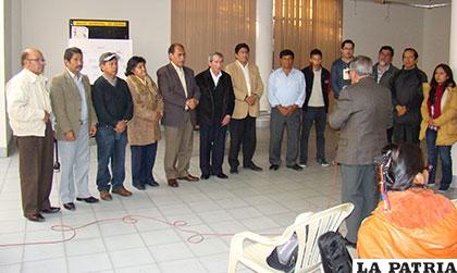 Durante la posesión de la nueva directiva de la Sociedad Boliviana del Charango