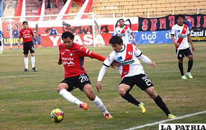 En el partido de ida empataron 2-2 en la Villa Imperial el 16/08/2015) /APG