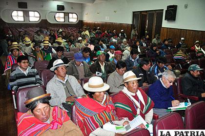 No se cumplieron resoluciones de la primera cumbre en defensa del lago Poopó 