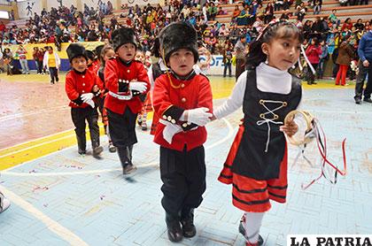 Mucha simpatía en el festival de danzas del 