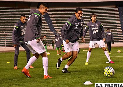 Eguino, Zenteno y Martins, en el entrenamiento de anoche /APG