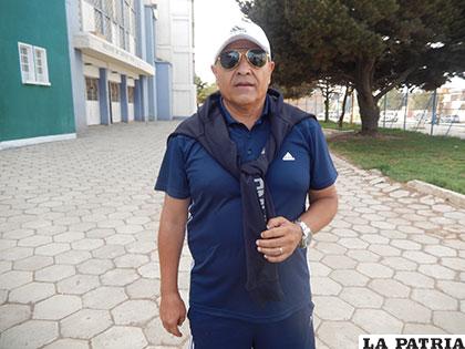 El entrenador Carlos de Toro asumirá la dirección técnica de San José
