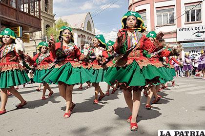 Prolijo ingreso de las llameras del 