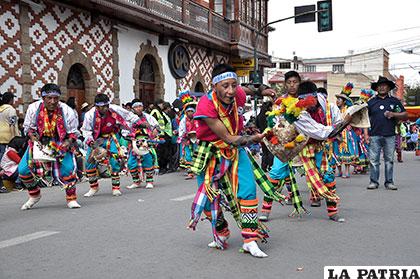 Enérgica participación de los tinkus del 