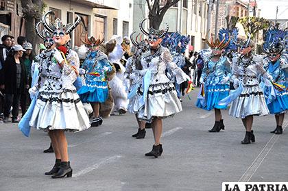 La gracia de las chinas supay del colegio 
