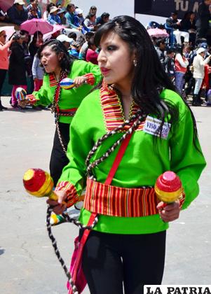 Agraciada participación del 