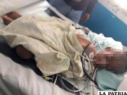El menor fue internado en el Hospital General en condiciones lamentables