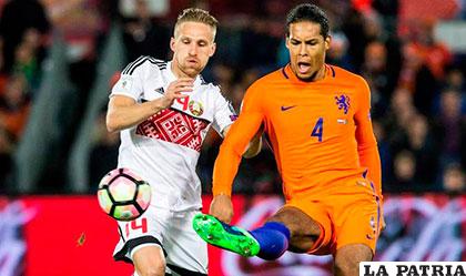 Holanda no tuvo problemas para derrotar a Bielorrusia 4-1
