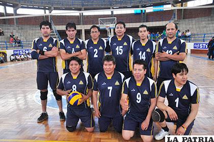 Auditores, tiene el objetivo de retener el título en voleibol