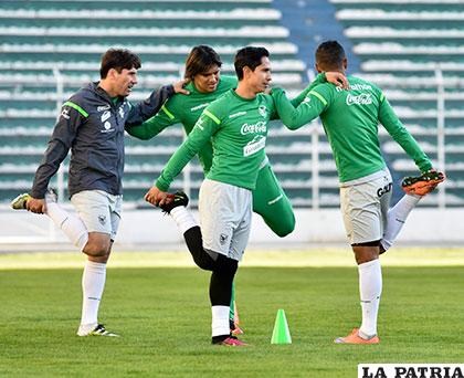 Raldes, Martins, Bejarano y Rodríguez, durante el entrenamiento /APG