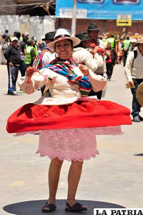 Simpática danzarina de Sartañani