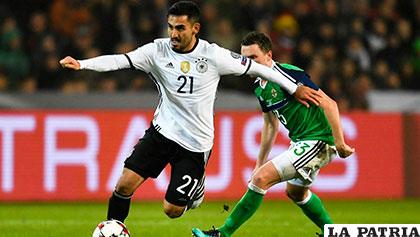 La selección alemana fue superior a Irlanda del Norte 2-0